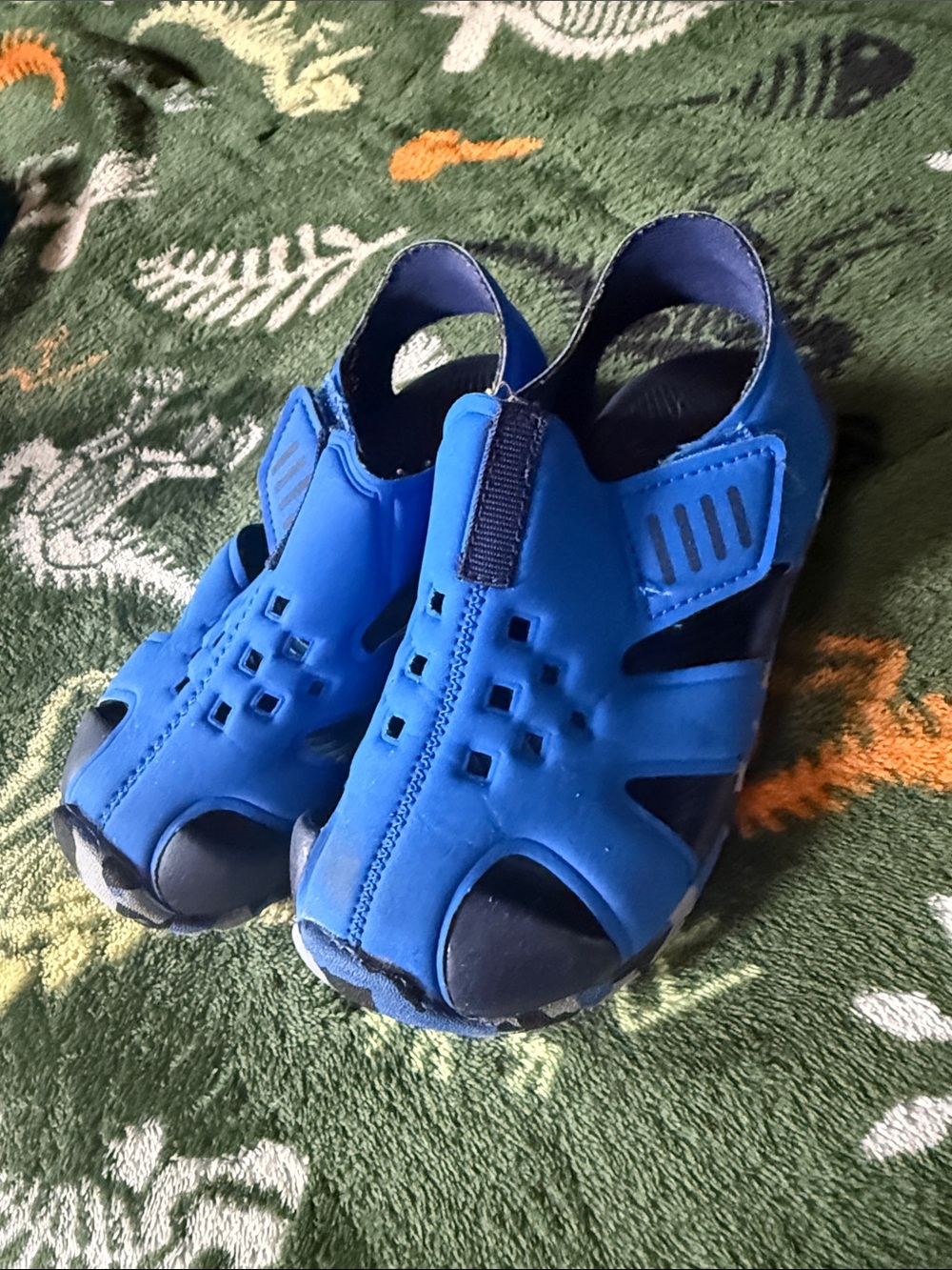 wonder nation Blue Kids Closed-Toe Water Shoes